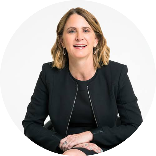 Indignación y protestas por muerte en redada de ICE